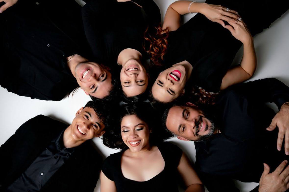 Partera Jay y su familia — Liminal Waves Midwifery